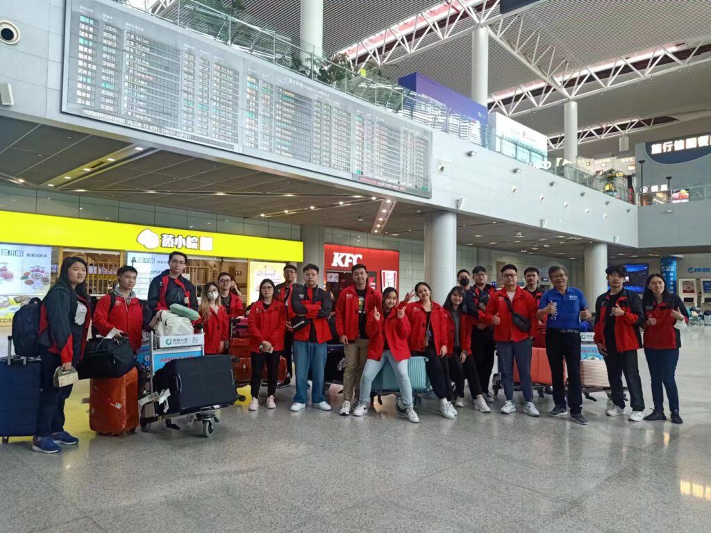 Kedatangan rombongan pelajar BLCI di China pada 2023